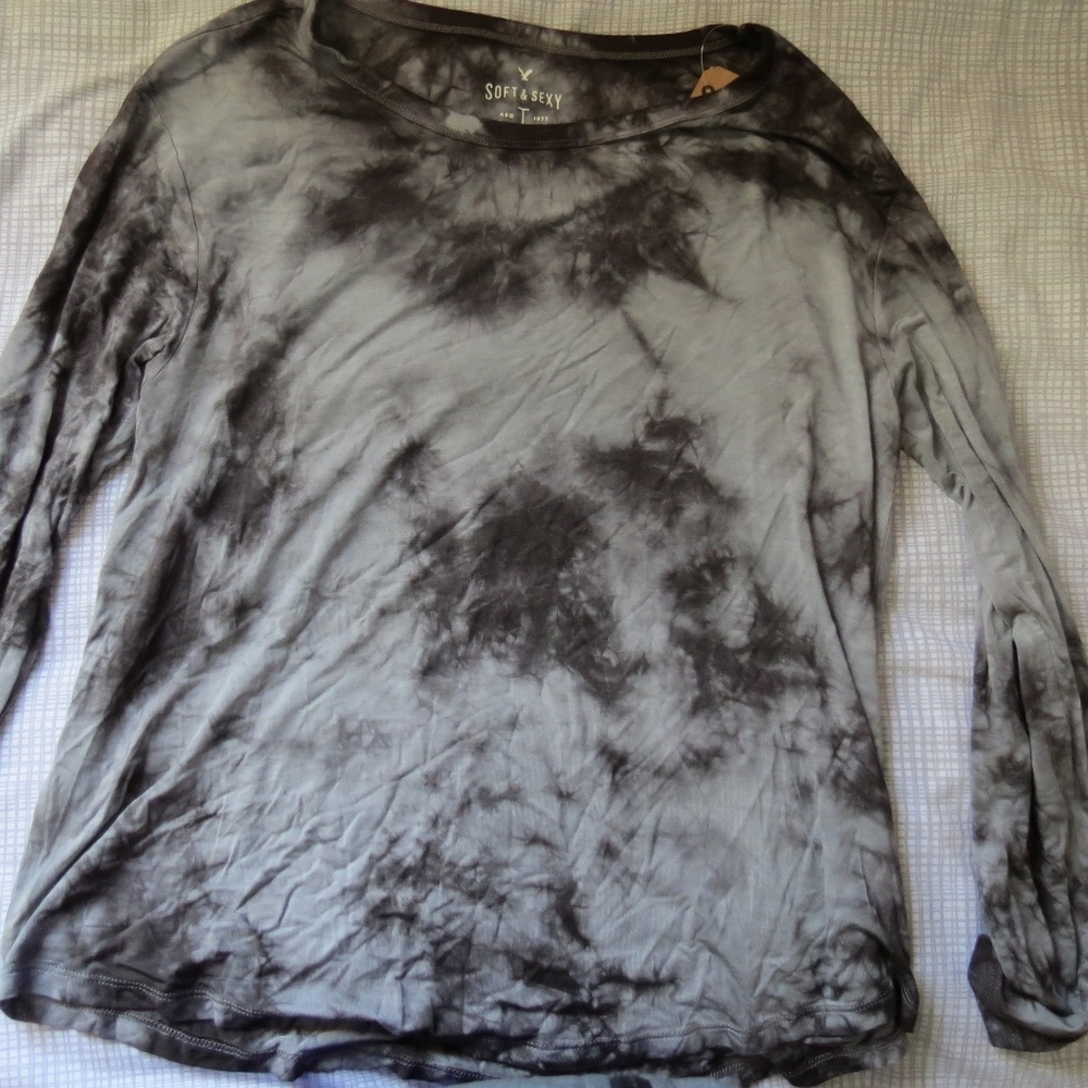 NWT Tie-Dye Long Sleeve Soft & Sexy Shirt